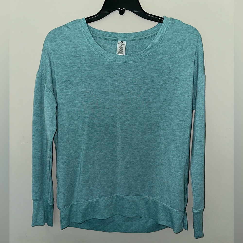 Women’s Blue Long Sleeve Top